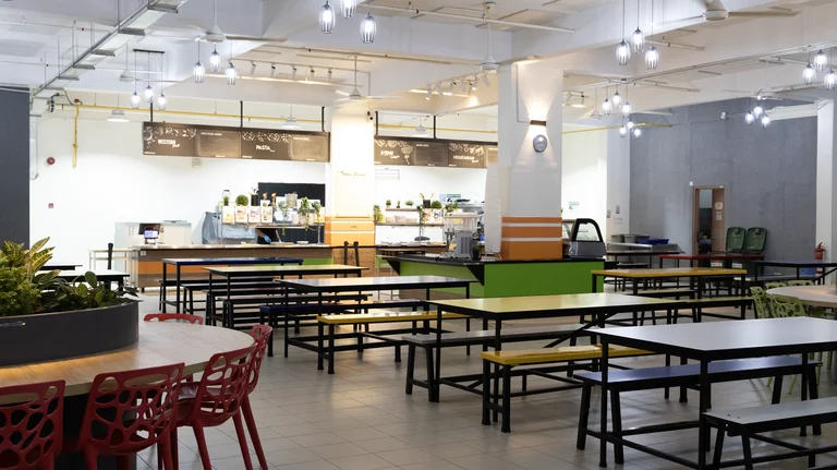 Canteen lunch service