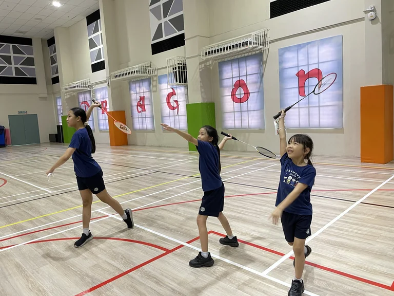 Badminton
